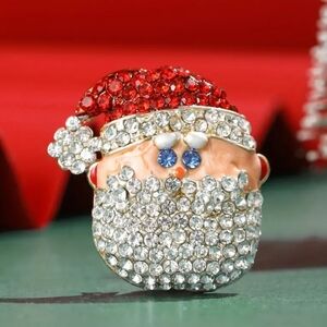 New! Retro-style Santa Claus Christmas brooch pin for scarves.